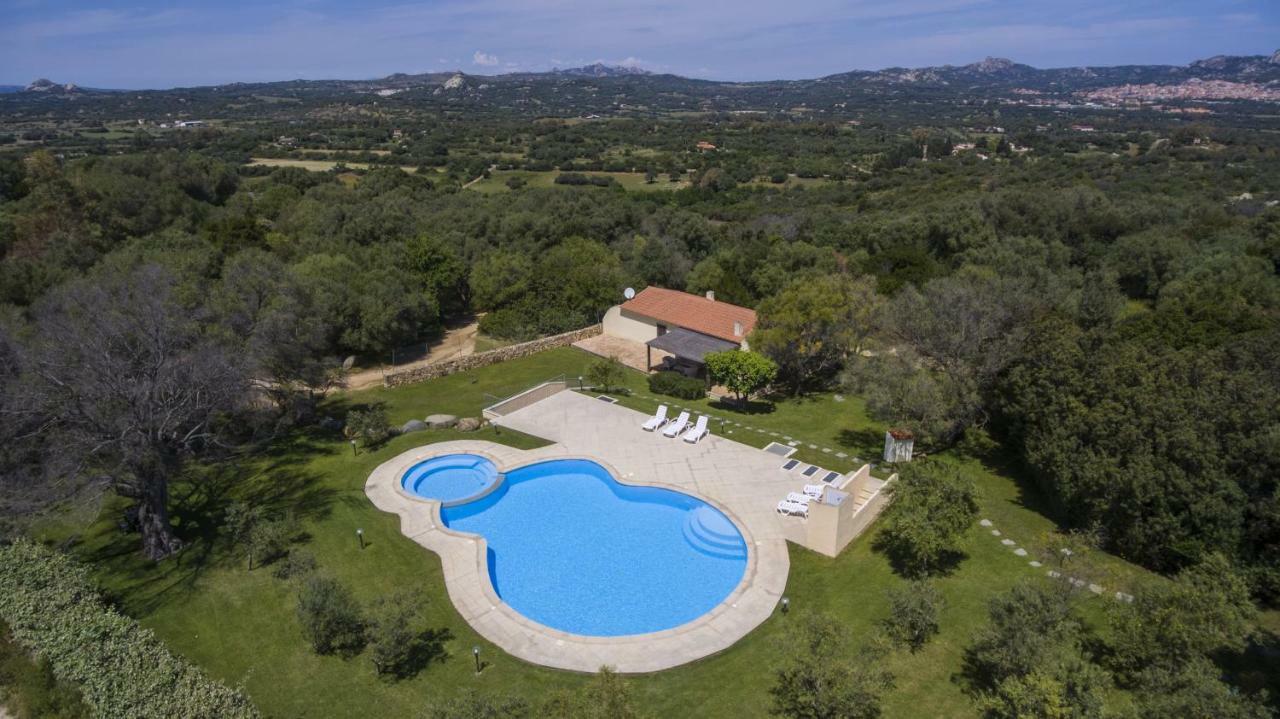 Jaddhu Agriturismo Country Resort Arzachena Exterior photo